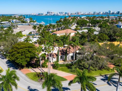 319 Bird Key Dr, SARASOTA, FL, 34236-1801 | Card Image