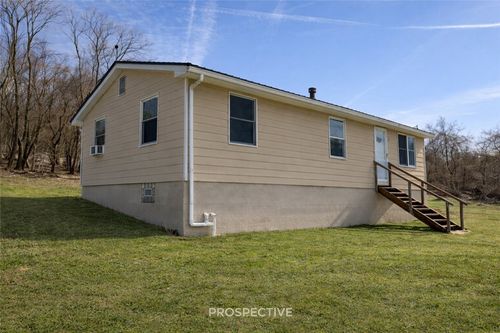 262 Elm Rd, Uniontown, PA, 15401-9428 | Card Image