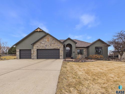 112 W St Andrews Dr Drive, Sioux Falls, SD, 57108 | Card Image