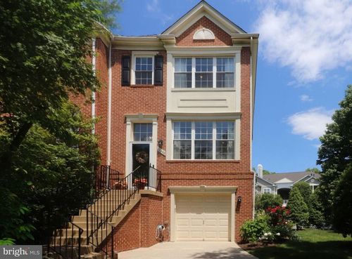 12000 Edgemere Cir, RESTON, VA, 20190-3253 | Card Image