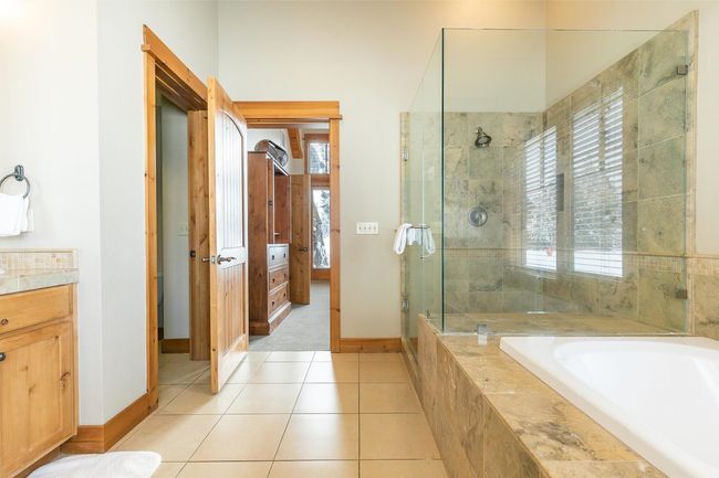 F15-26 - 12423 Lookout Loop, Home with 3 bedrooms, 3 bathrooms and null parking in Truckee CA | Image 13