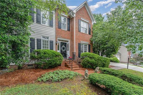 2901 Peninsula Dr, Jamestown, NC, 27282-8699 | Card Image