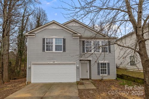 8618 Herons Pond Ct, Charlotte, NC, 28215-2879 | Card Image