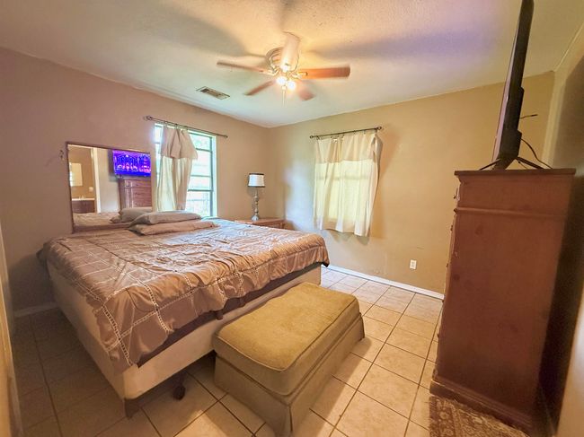 197 Osborne, House other with 3 bedrooms, 2 bathrooms and null parking in Bridge City TX | Image 8