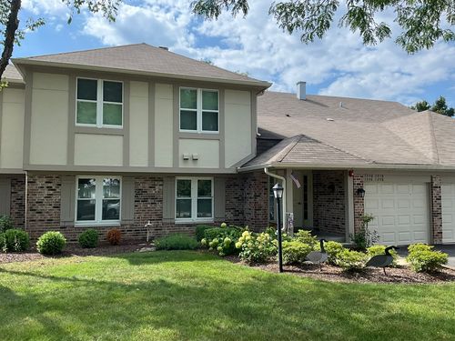 1206 Streamwood Ln, Vernon Hills, IL, 60061-1223 | Card Image