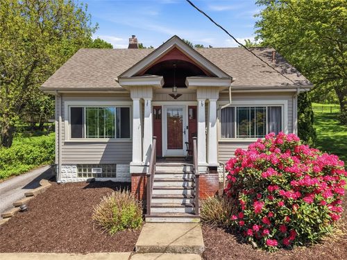 9 Speer Dr, Coraopolis, PA, 15108-3715 | Card Image