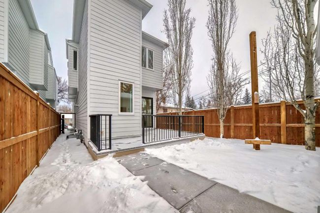 2046 41 Avenue Sw, Home with 4 bedrooms, 3 bathrooms and 2 parking in Calgary AB | Image 46