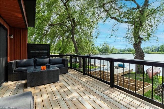 4 - 99 Fourth Concession Rd, Home with 1 bedrooms, 1 bathrooms and 2 parking in Brant ON | Image 4