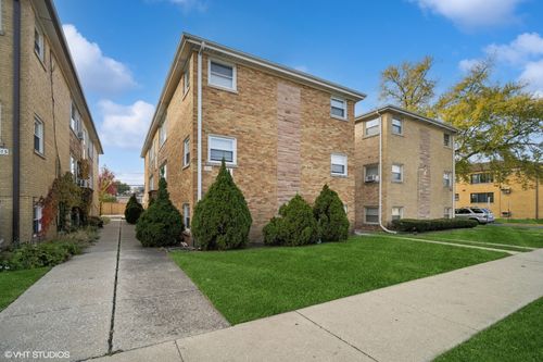 2s-7517 W Fullerton Avenue, Elmwood Park, IL, 60707 | Card Image