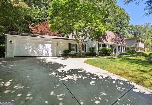 4234 Long Branch Ct Ne, Brookhaven, GA, 30319-1735 | Card Image