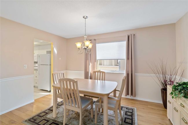 Large dining room | Image 7