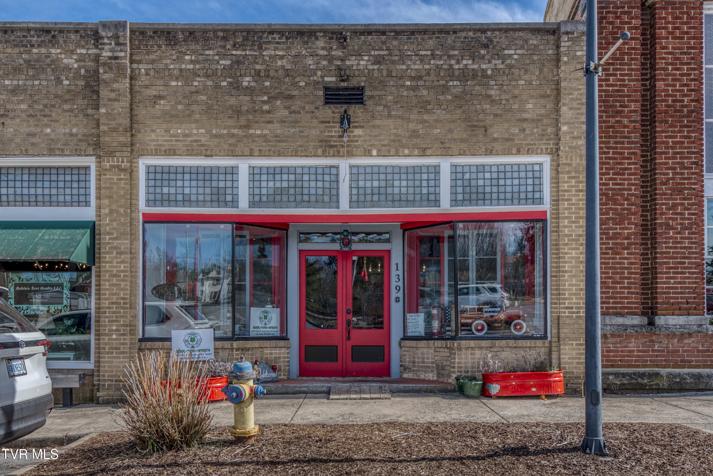 139 Town Square St, Glade Spring, VA 24340