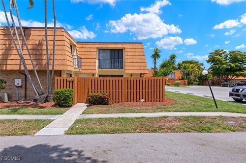 apt-4-1706 Park Meadows Dr, FORT MYERS, FL, 33907-3758 | Card Image