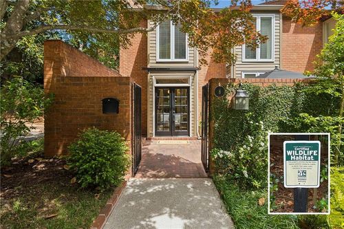 8 Willow Gln, Atlanta, GA, 30342-1109 | Card Image