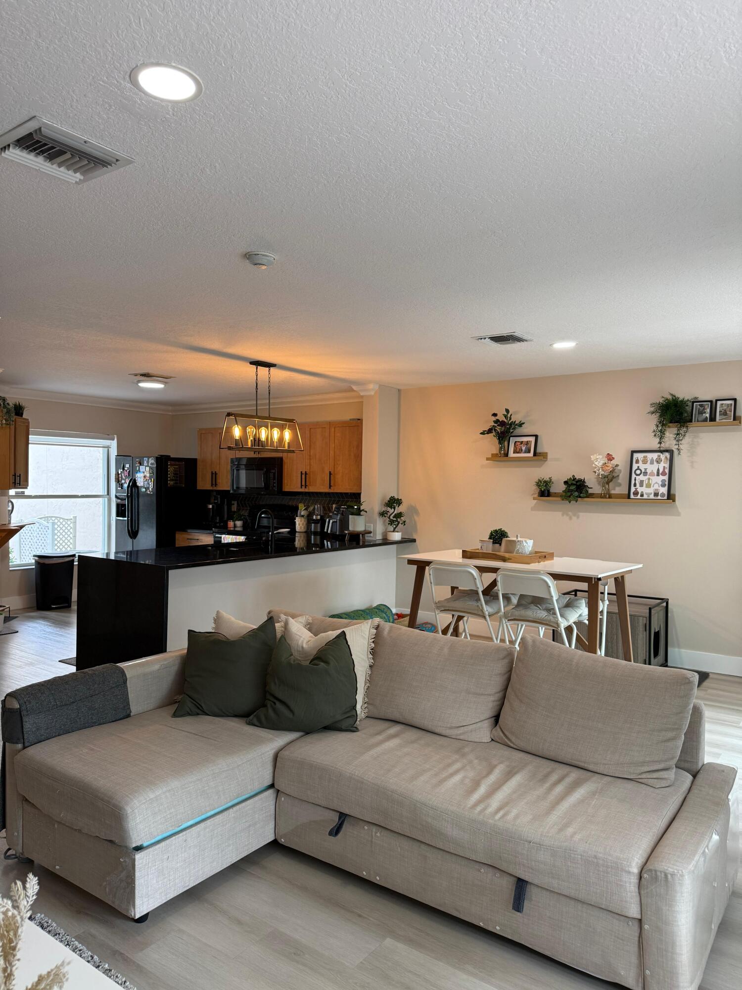 Residential Lease in Deerfield Beach 4
