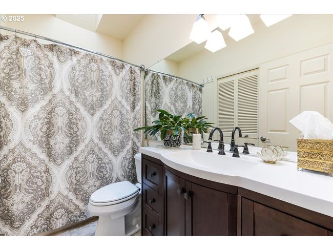 5725 Windfield Loop, House other with 3 bedrooms, 2 bathrooms and 2 parking in Lake Oswego OR | Image 20