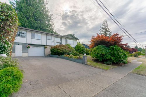 450 Davis Rd, Ladysmith, BC, V9G1V5 | Card Image