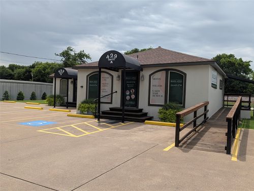 429 N State Highway 342, Red Oak, TX, 75154-4673 | Card Image