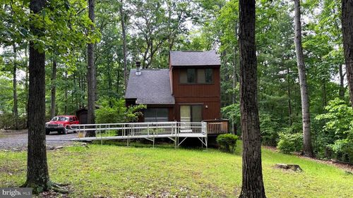28 Myrtle Dr, GERRARDSTOWN, WV, 25420-4358 | Card Image