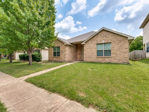 7832 Kansas Ave, Dallas, TX, 75241-5338 | Card Image