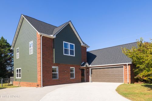 2811 Best Rd, Maryville, TN, 37803-1000 | Card Image