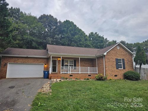 2101 Redberry Ln, Conover, NC, 28613-8143 | Card Image