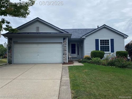3373 Herrington Dr, Holly, MI, 48442-1903 | Card Image