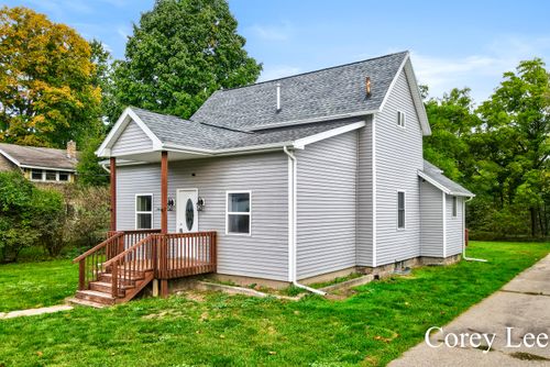 83 Main St, Saranac, MI, 48881-9754 | Card Image