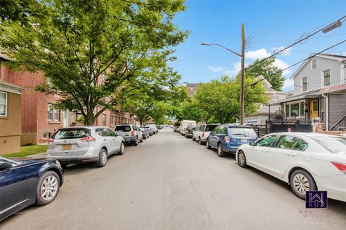 1272 E 38th St, Brooklyn, NY, 11210-4830 | Card Image