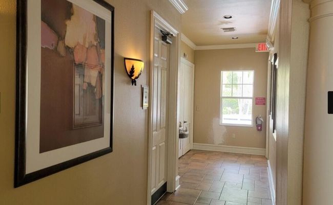 APT-304 - 6533 Emerald Dunes Dr, Condo with 2 bedrooms, 2 bathrooms and null parking in West Palm Beach FL | Image 18