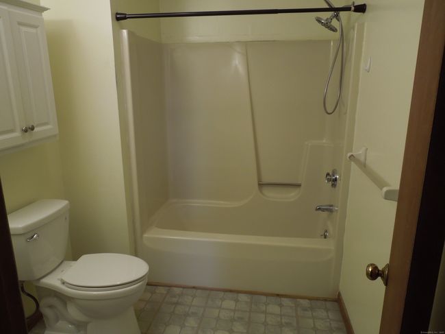UNIT-9B - 3370 Madison Ave, Condo with 1 bedrooms, 2 bathrooms and 2 parking in Bridgeport CT | Image 12