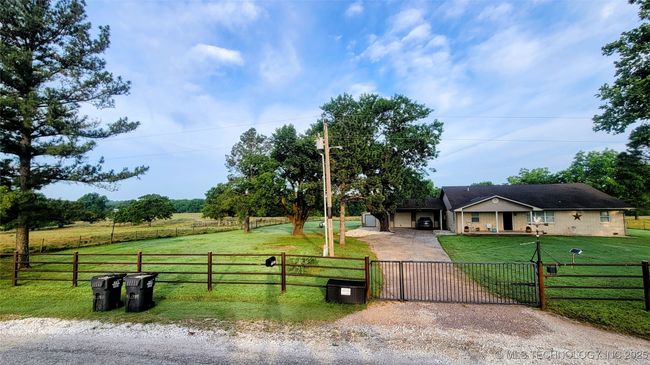 9725 County Road 3470, House other with 4 bedrooms, 3 bathrooms and null parking in Stratford OK | Image 5