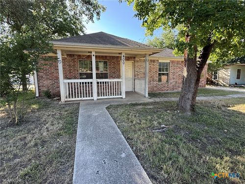 400 S Lucy St, Bartlett, TX, 76511-4484 | Card Image