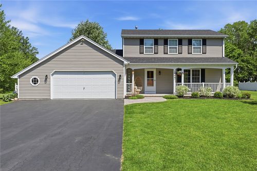 1064 Fawn Wood Dr, Webster, NY, 14580-9624 | Card Image