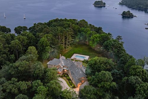 7 Lmc Lane, Freeport, ME, 04032 | Card Image