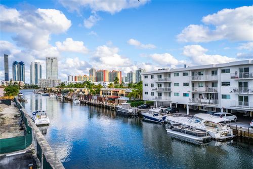 apt-304-3716 Ne 168th St, North Miami Beach, FL, 33160-3512 | Card Image