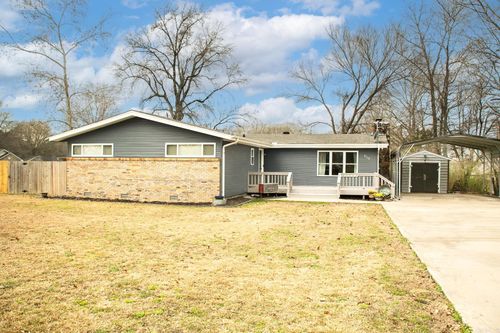 910 Markham St, Ward, AR, 72176-9481 | Card Image