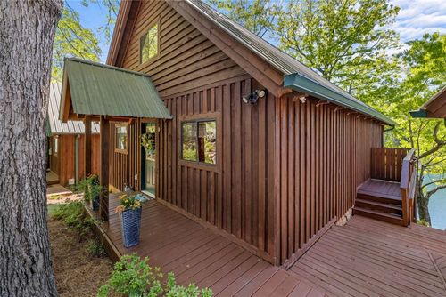 176 Harbour Pt, Six Mile, SC, 29682-9326 | Card Image