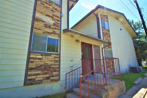 apt-204-3702 S 2nd St, Austin, TX, 78704-7067 | Card Image
