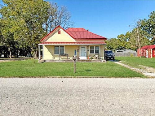 520 Park St, Cherryvale, KS, 67335-1919 | Card Image