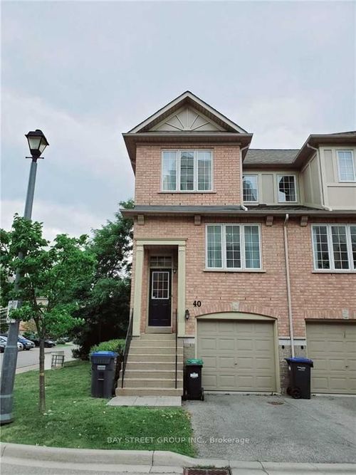 40-5055 Heatherleigh Ave, Mississauga, ON, L5V2R5 | Card Image
