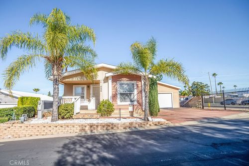 500 Bahama Dr, Hemet, CA, 92543-2018 | Card Image