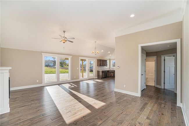 ***SIMULATED PHOTOS*** | Image 8