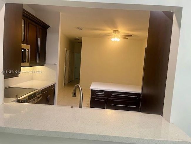 0 - 6983 Sw 161 St Pl, House other with 3 bedrooms, 3 bathrooms and null parking in Miami FL | Image 8