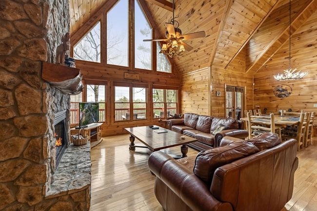 1036 Laurel Creek Trl, Home with 3 bedrooms, 4 bathrooms and null parking in Cherry Log GA | Image 11