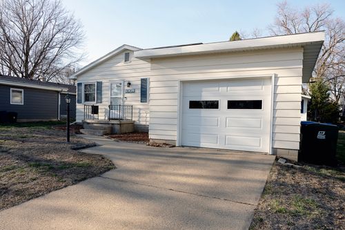 1009 Charles St, Rock Falls, IL, 61071-1945 | Card Image