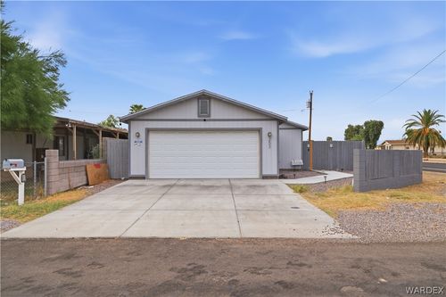 253 Willowood Ln, Bullhead City, AZ, 86442-4623 | Card Image