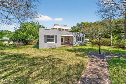 601 Maumus St, New Iberia, LA, 70560-4631 | Card Image
