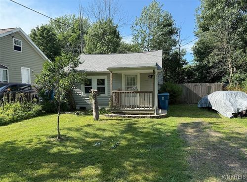464 Poplar Ave, Angola, NY, 14006-9358 | Card Image