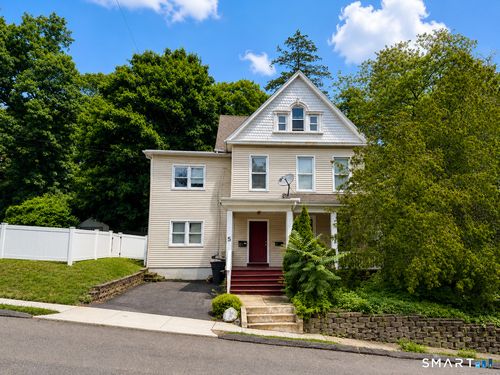 5 Florence Ave, West Haven, CT, 06516-7946 | Card Image